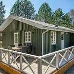 Cozy In Aakirkeby With Wifi