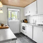 Cozy In Aakirkeby With Wifi *