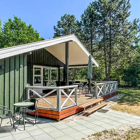 Сasa de vacaciones Cozy In Aakirkeby With Wifi *