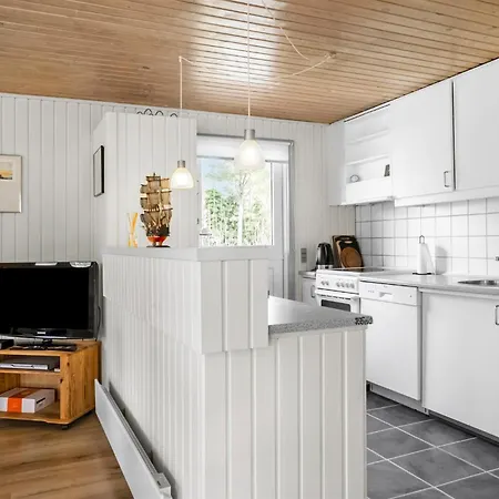 Casa vacanze Cozy In Aakirkeby With Wifi *