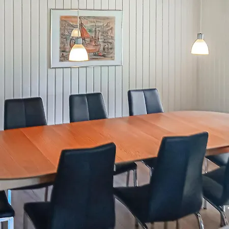 Vakantiehuis Gezellig In Aakirkeby Met Wifi Vester Somarken